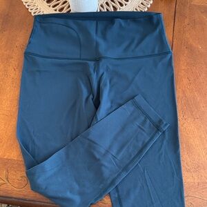 Lululemon Athleisure High-Rise crop leggings 24” inseam.